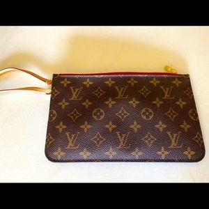 Louis Vuitton Neverfull Wristlet